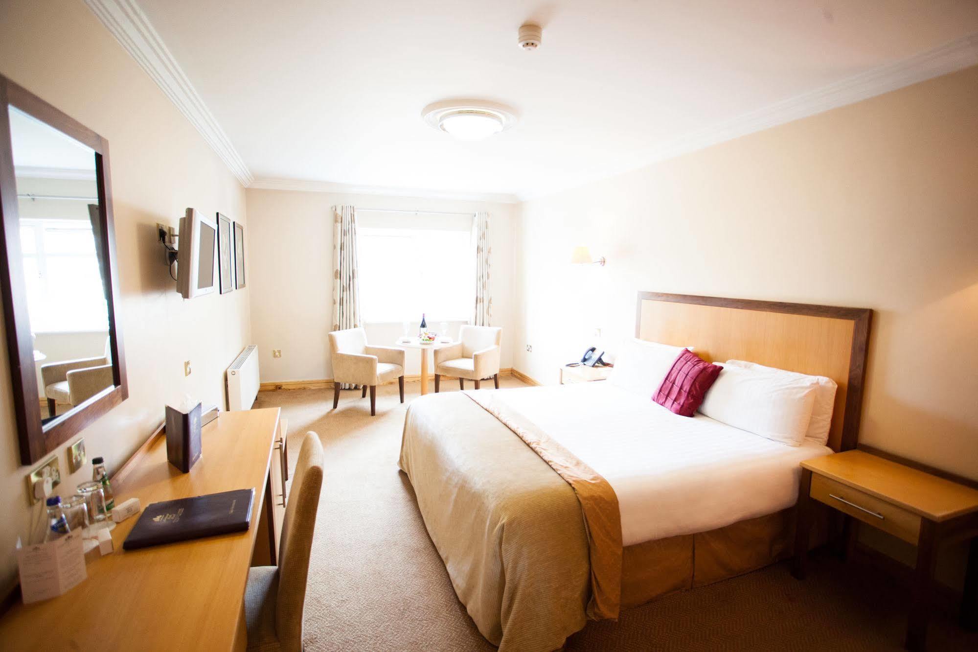 Ashdown Park Hotel Gorey Exterior foto
